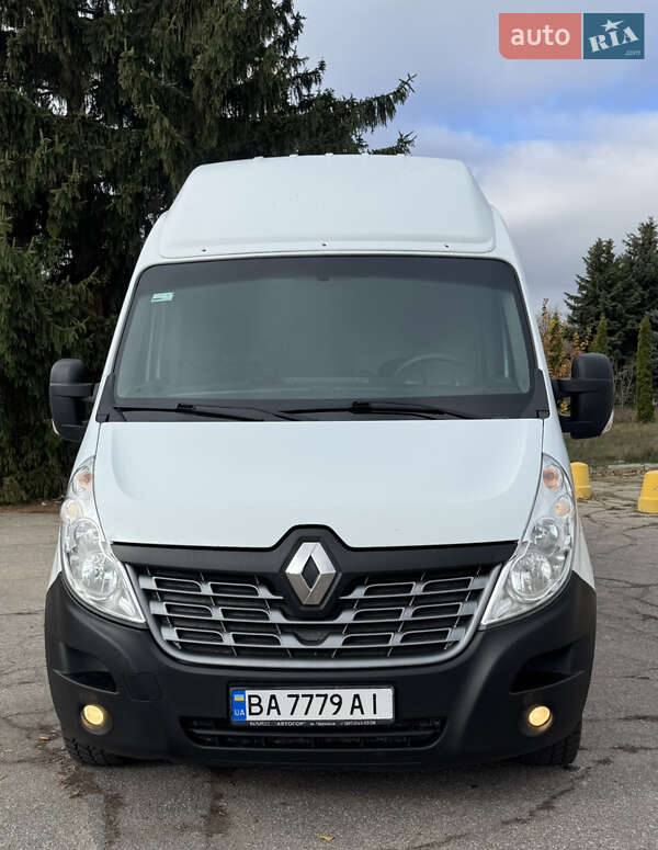 Вантажний фургон Renault Master 2017 в Кропивницькому
