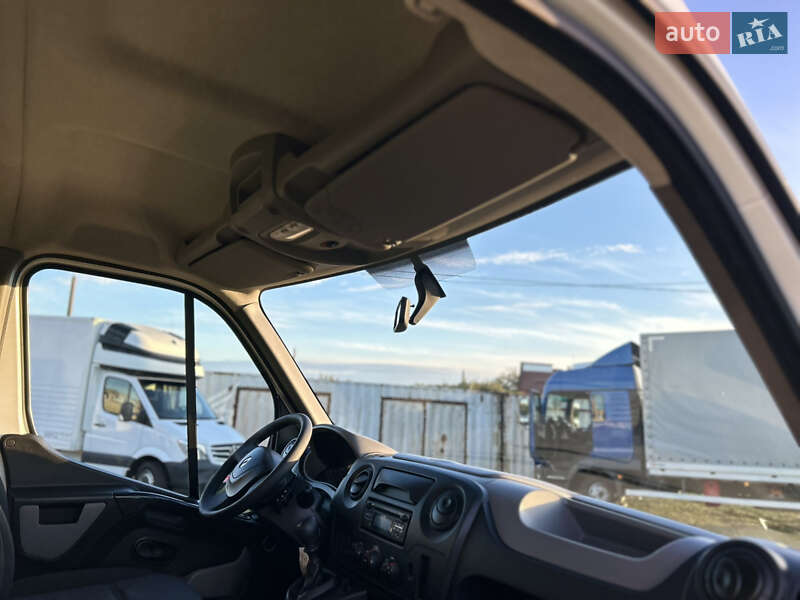 Грузовой фургон Renault Master 2018 в Стрые