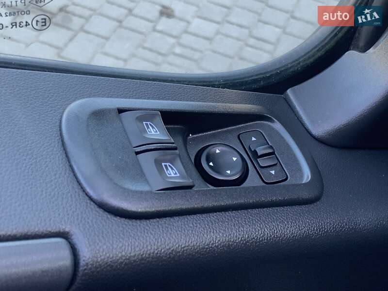 Вантажний фургон Renault Master 2021 в Бердичеві