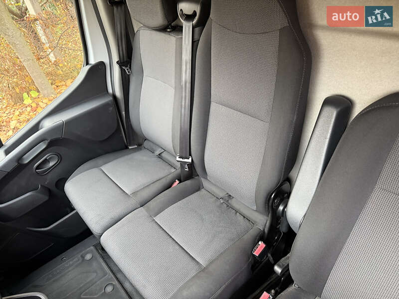 Вантажний фургон Renault Master 2023 в Луцьку