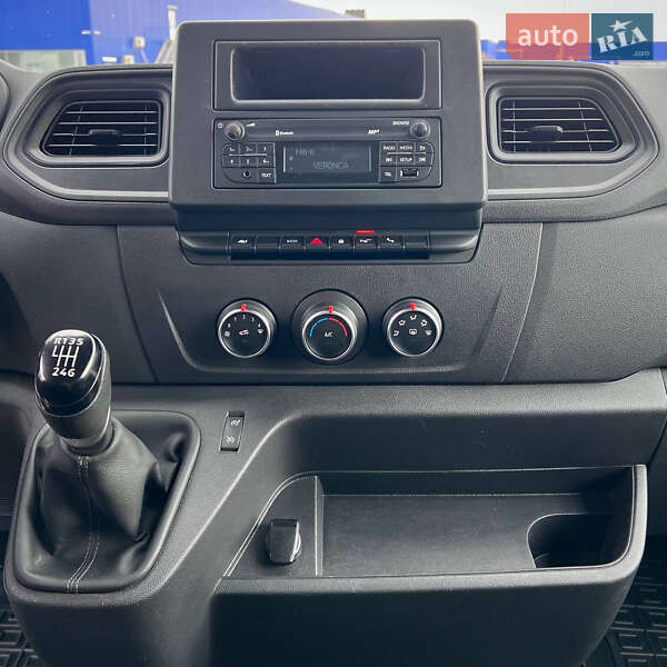 Вантажний фургон Renault Master 2020 в Києві