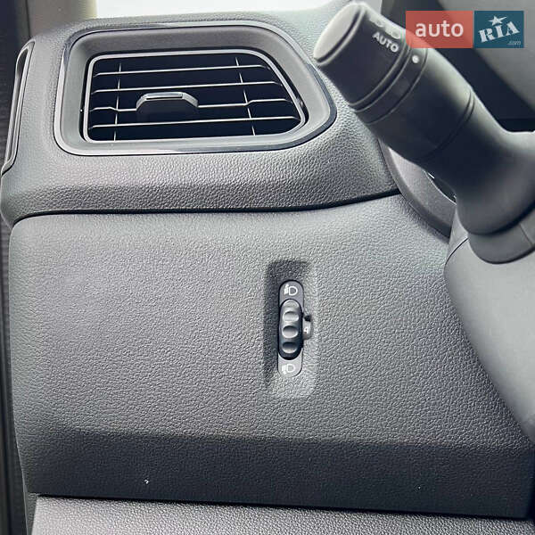 Вантажний фургон Renault Master 2020 в Києві