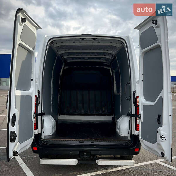 Вантажний фургон Renault Master 2020 в Києві