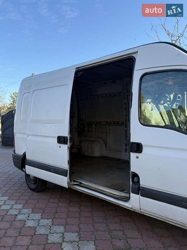 Вантажний фургон Renault Master 1999 в Любомлі