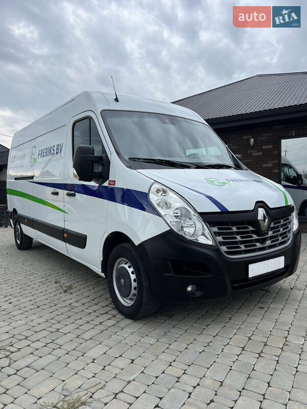 Грузовой фургон Renault Master 2017 в Луцке