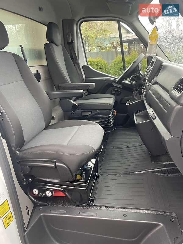 Тентований Renault Master 2022 в Ковелі