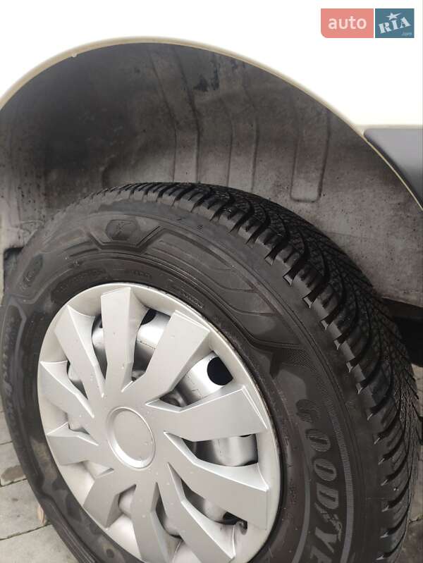 Грузовой фургон Renault Master 2015 в Бартатовом фото 37 Грузовой фургон Renault Master 2015 в Бартатовом