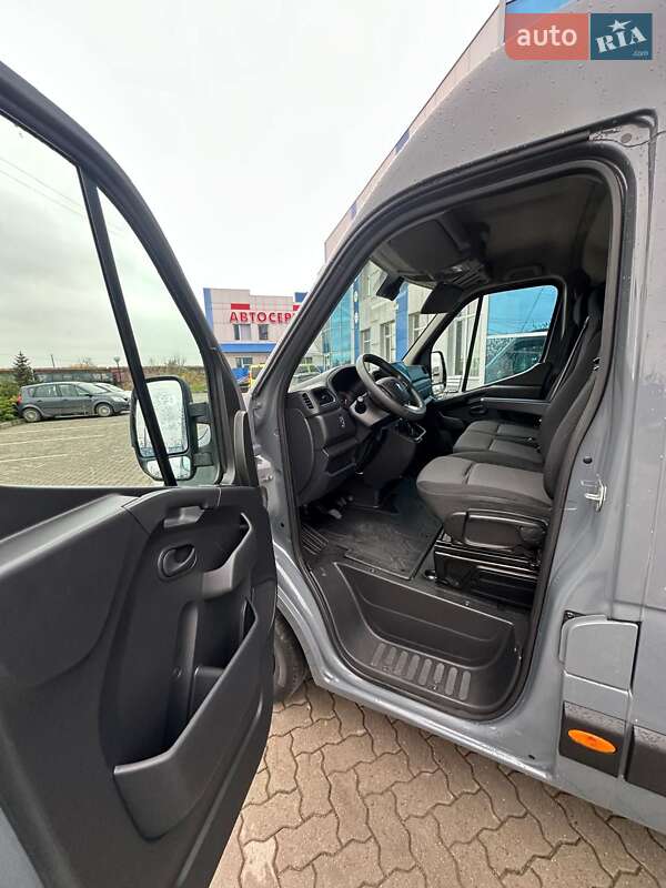 Грузовой фургон Renault Master 2022 в Киеве