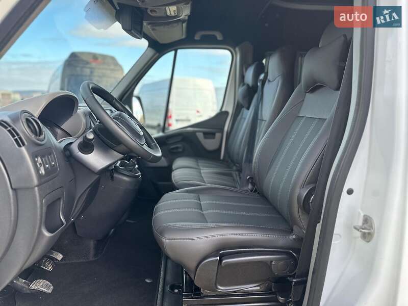 Мінівен Renault Master 2016 в Дубні