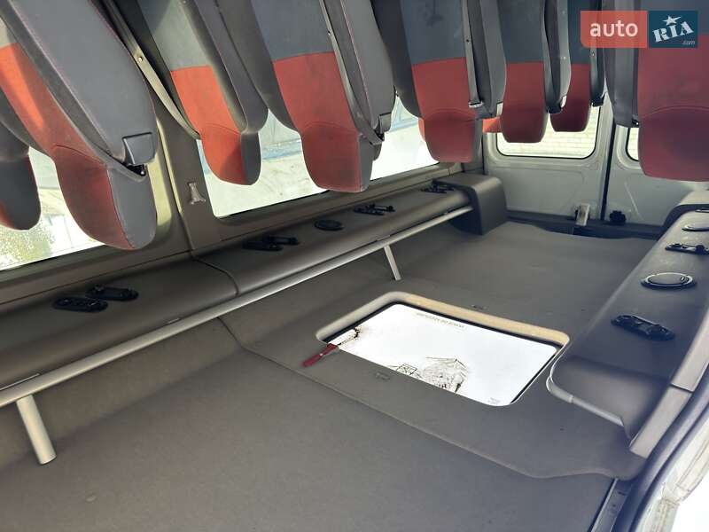 Мікроавтобус Renault Master 2013 в Дніпрі