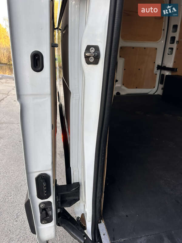 Грузовой фургон Renault Master 2018 в Дубно фото 42 Грузовой фургон Renault Master 2018 в Дубно
