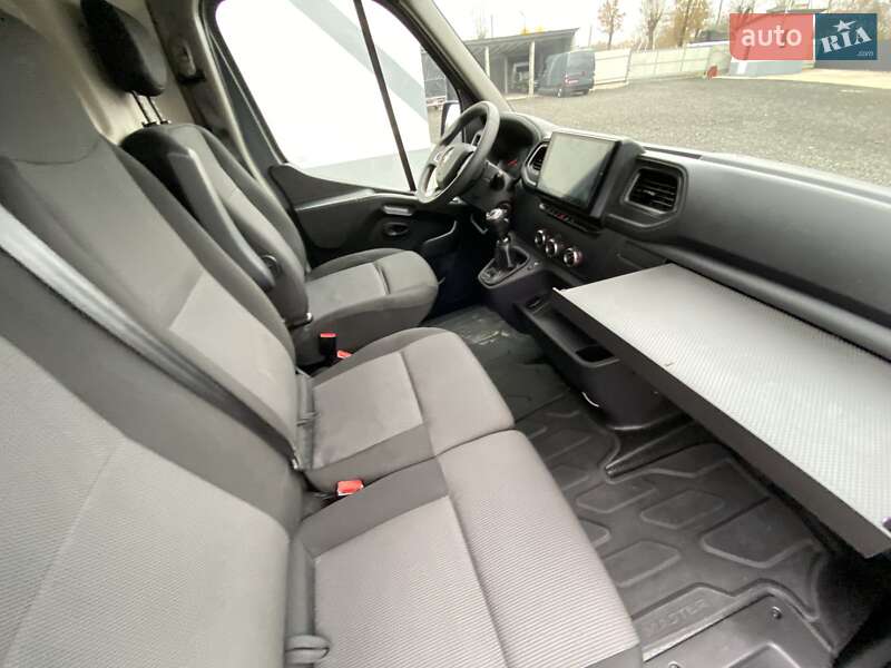 Вантажний фургон Renault Master 2022 в Ковелі