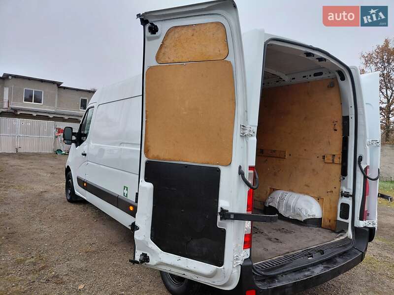 Грузовой фургон Renault Master 2016 в Ивано-Франковске