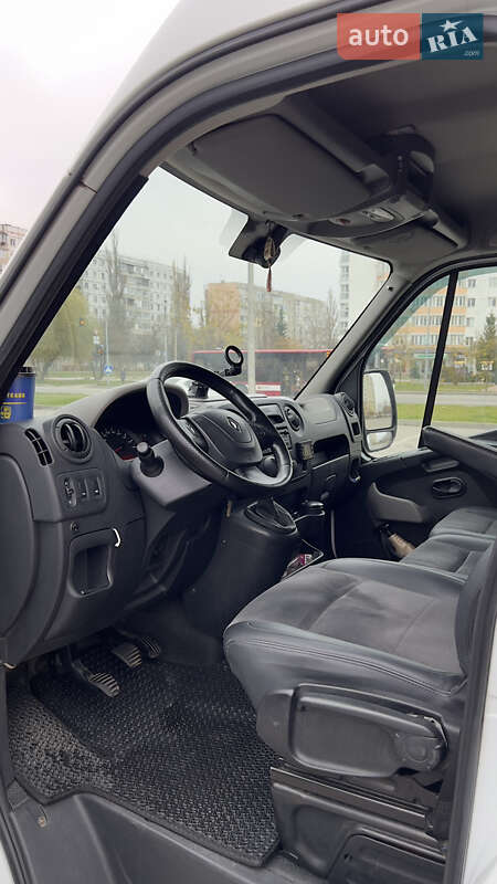 Минивэн Renault Master 2016 в Ивано-Франковске