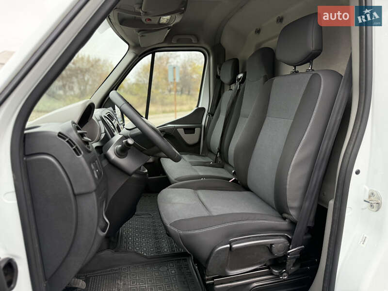 Грузовой фургон Renault Master 2017 в Новомосковске