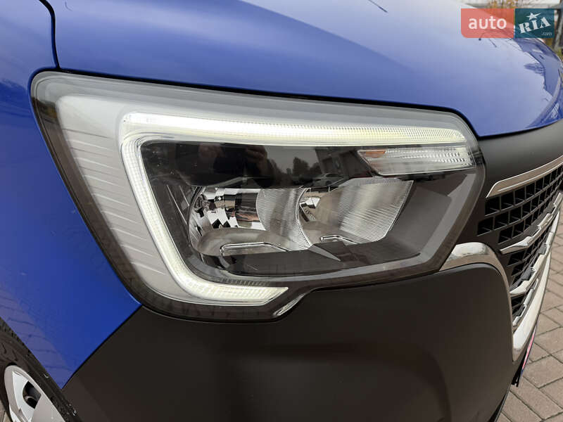 Грузовой фургон Renault Master 2023 в Киеве