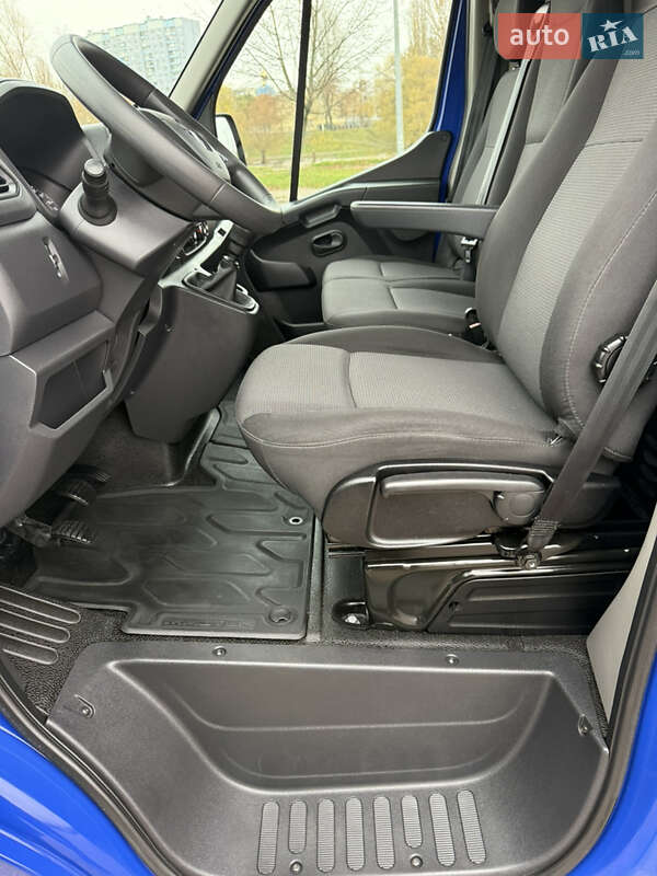 Грузовой фургон Renault Master 2023 в Киеве