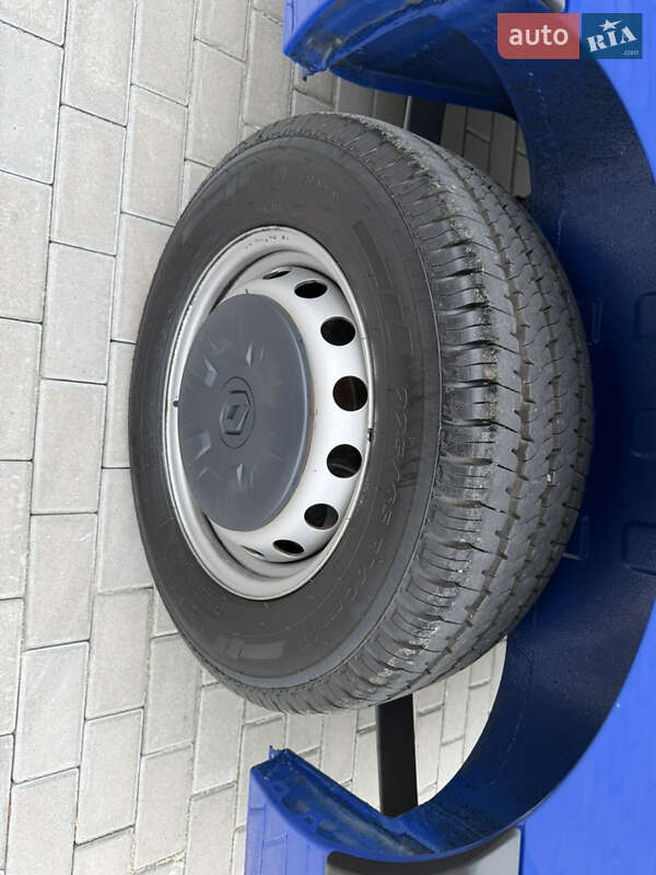 Грузовой фургон Renault Master 2022 в Дубно