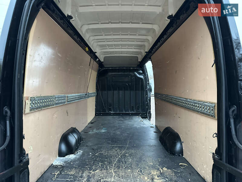 Вантажний фургон Renault Master 2018 в Рівному