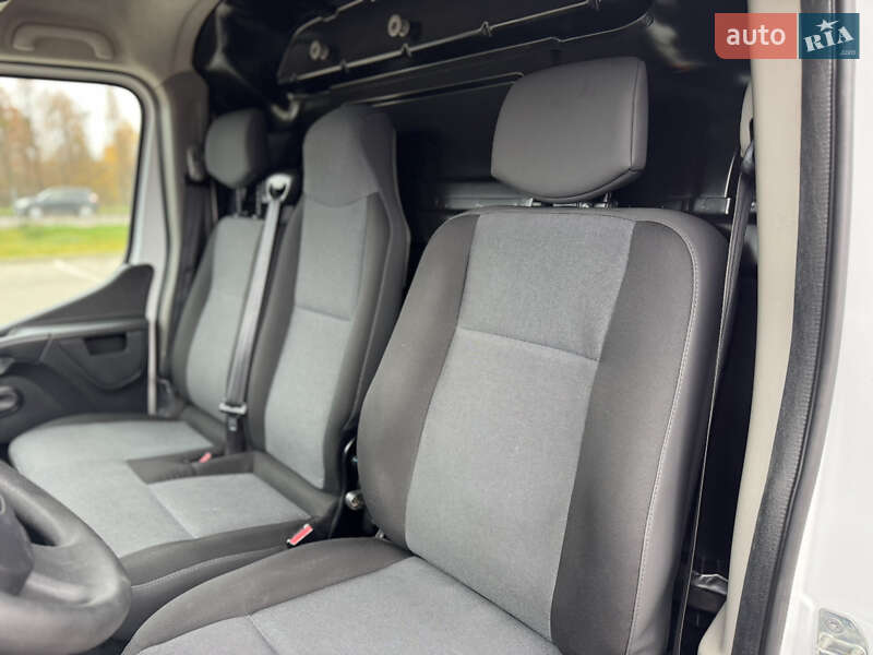 Вантажний фургон Renault Master 2019 в Дубні