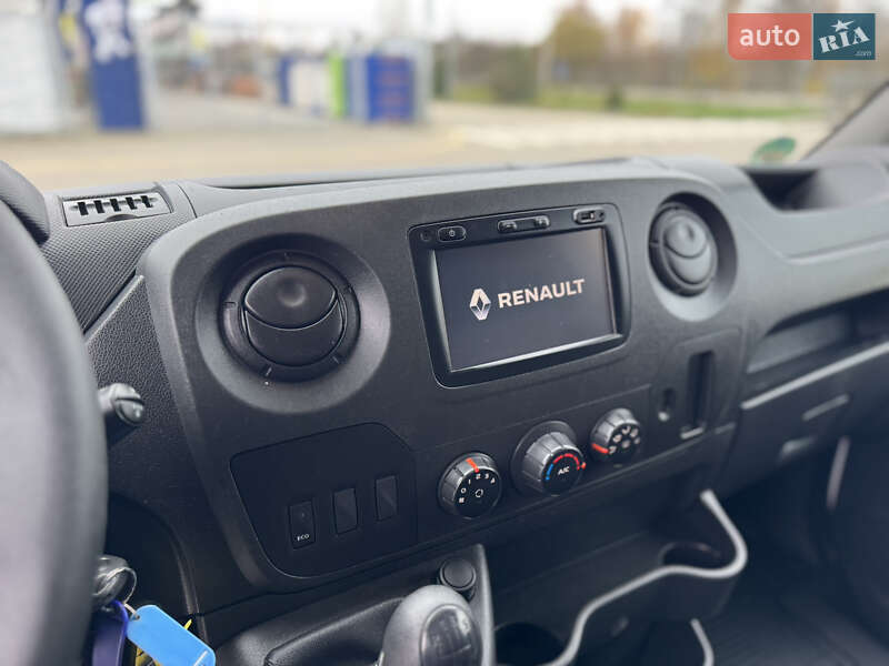 Вантажний фургон Renault Master 2019 в Дубні
