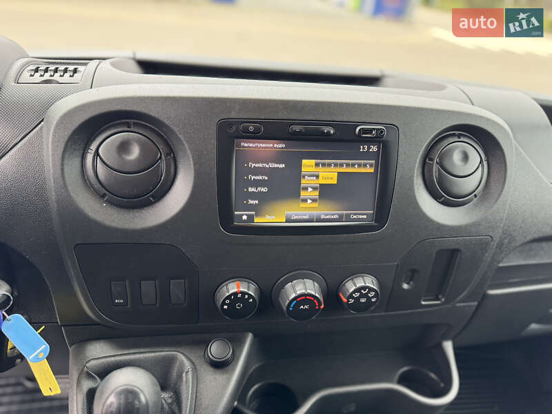 Вантажний фургон Renault Master 2019 в Дубні