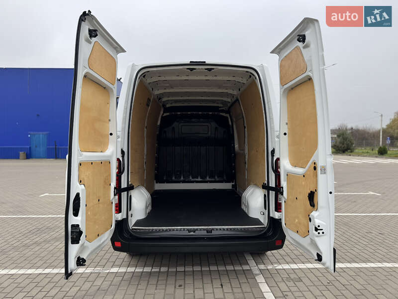 Вантажний фургон Renault Master 2019 в Дубні