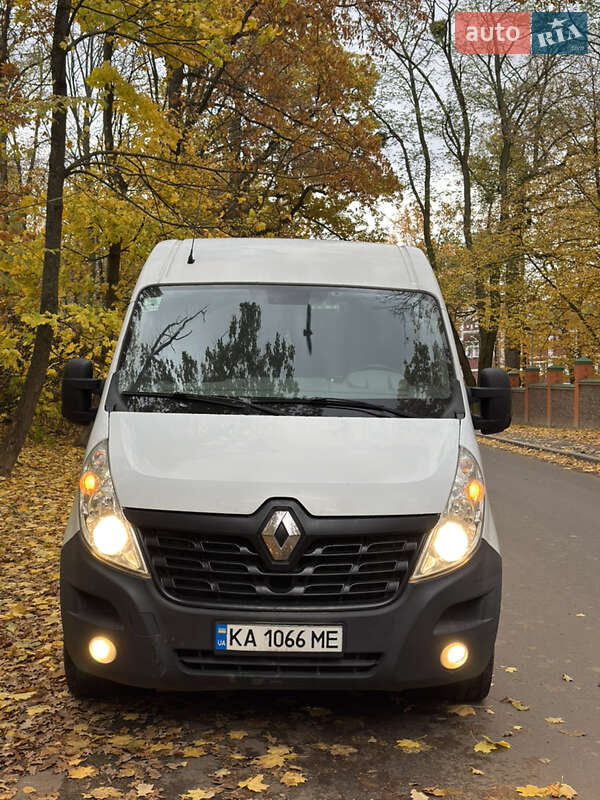 Грузовой фургон Renault Master 2015 в Киеве