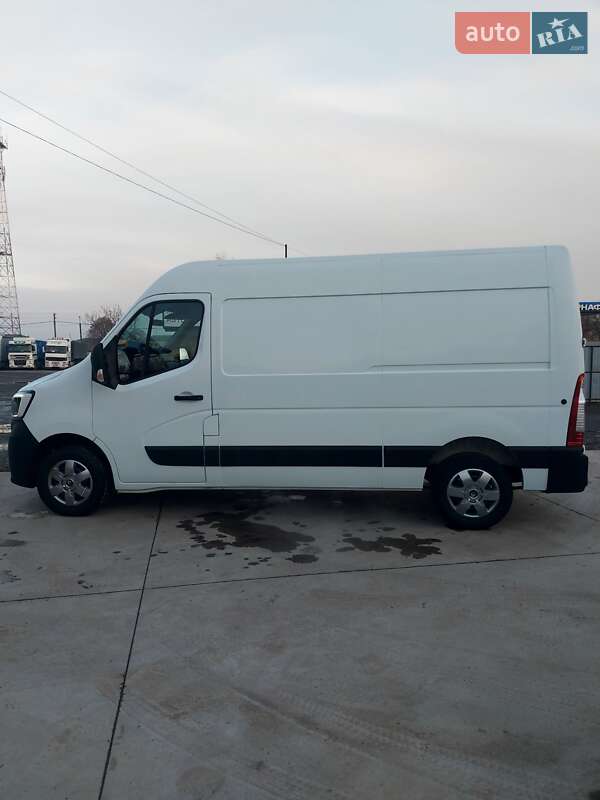 Грузовой фургон Renault Master 2021 в Млинове