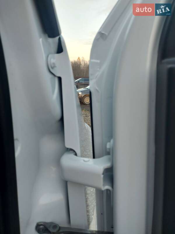 Грузовой фургон Renault Master 2021 в Млинове