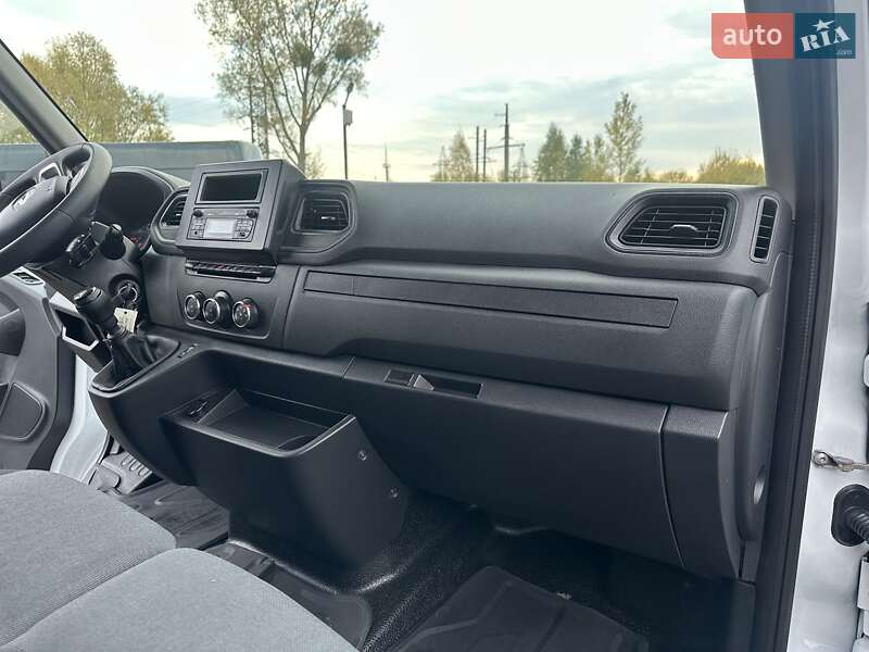 Вантажний фургон Renault Master 2022 в Ковелі