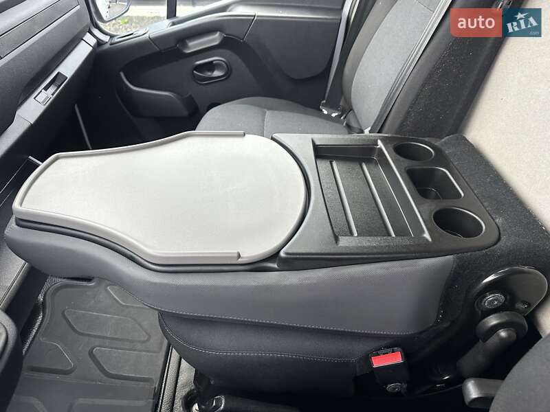 Вантажний фургон Renault Master 2022 в Ковелі