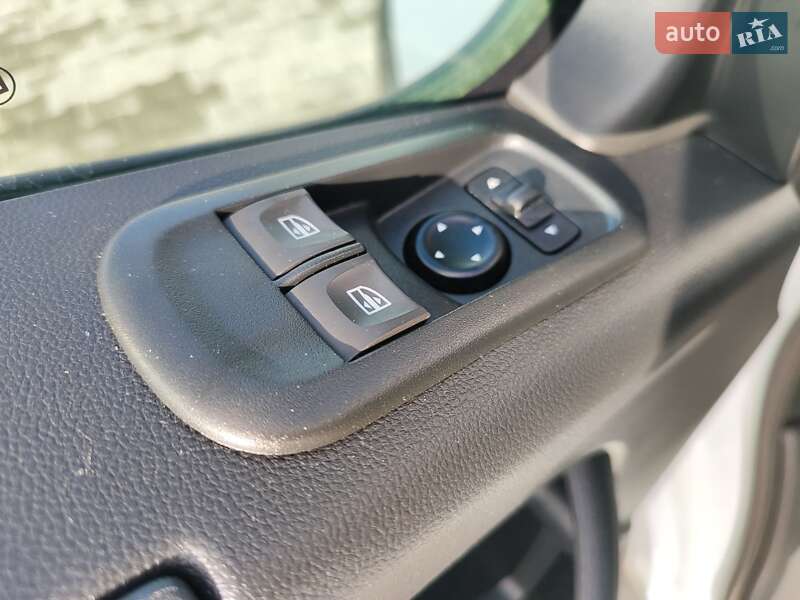 Тентований Renault Master 2021 в Києві фото 39 Тентований Renault Master 2021 в Києві