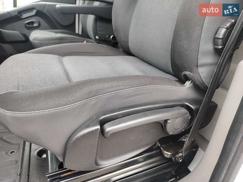 Тентований Renault Master 2021 в Києві фото 49 Тентований Renault Master 2021 в Києві