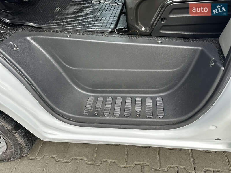 Вантажний фургон Renault Master 2021 в Дубні фото 57 Вантажний фургон Renault Master 2021 в Дубні