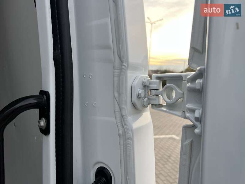 Вантажний фургон Renault Master 2021 в Дубні фото 63 Вантажний фургон Renault Master 2021 в Дубні