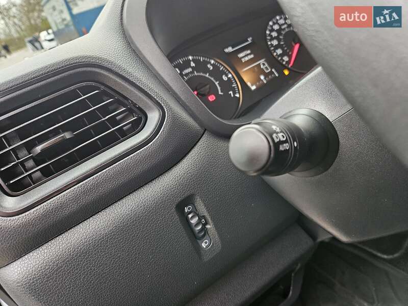 Мікроавтобус вантажний (до 3,5т) Renault Master 2021 в Бердичеві