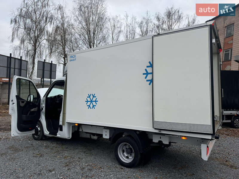 Другие грузовики Renault Master 2016 в Ровно