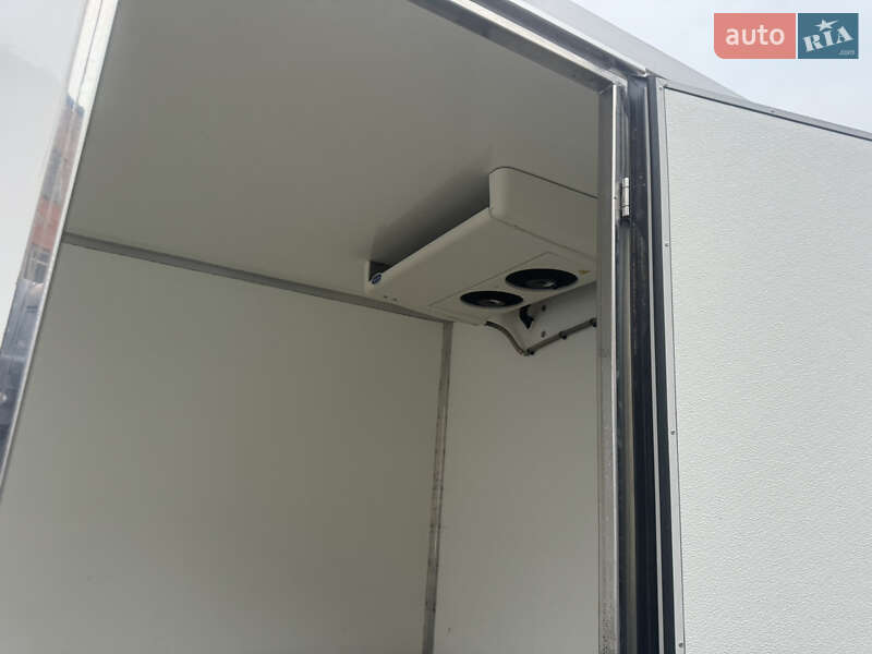 Другие грузовики Renault Master 2016 в Ровно