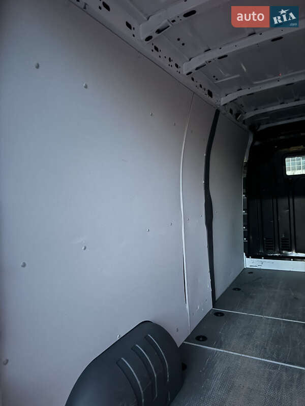 Грузовой фургон Renault Master 2020 в Луцке фото 40 Грузовой фургон Renault Master 2020 в Луцке