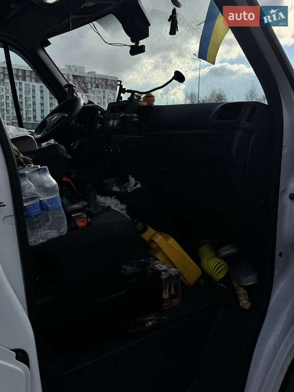 Тентований Renault Master 2020 в Києві фото 8 Тентований Renault Master 2020 в Києві