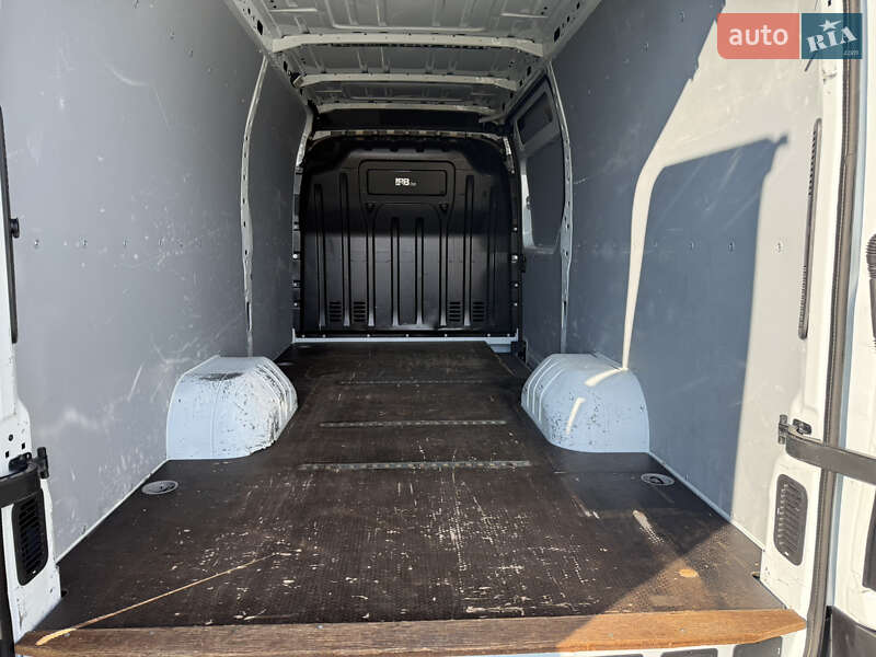 Грузовой фургон Renault Master 2017 в Луцке фото 30 Грузовой фургон Renault Master 2017 в Луцке