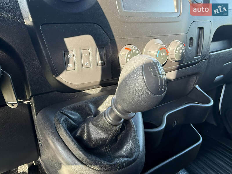 Грузовой фургон Renault Master 2017 в Луцке фото 43 Грузовой фургон Renault Master 2017 в Луцке