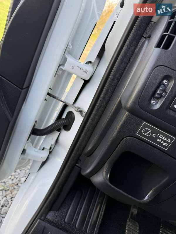 Грузовой фургон Renault Master 2017 в Дубно