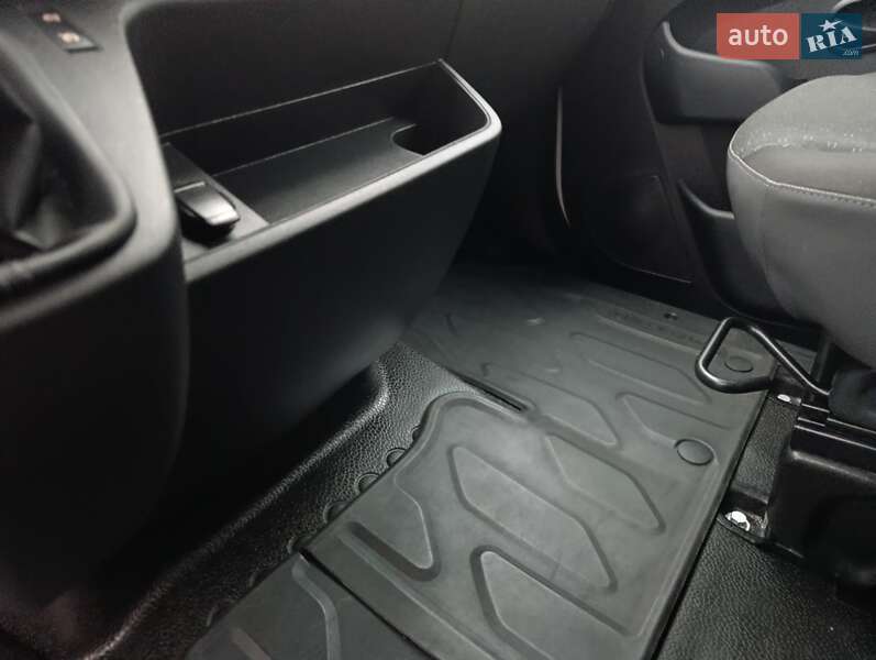 Борт Renault Master 2022 в Києві фото 28 Борт Renault Master 2022 в Києві