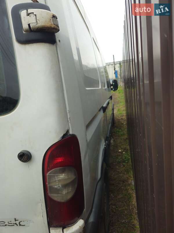 Грузовой фургон Renault Master 2004 в Бердичеве фото 4 Грузовой фургон Renault Master 2004 в Бердичеве