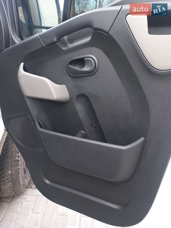 Грузовой фургон Renault Master 2016 в Харькове