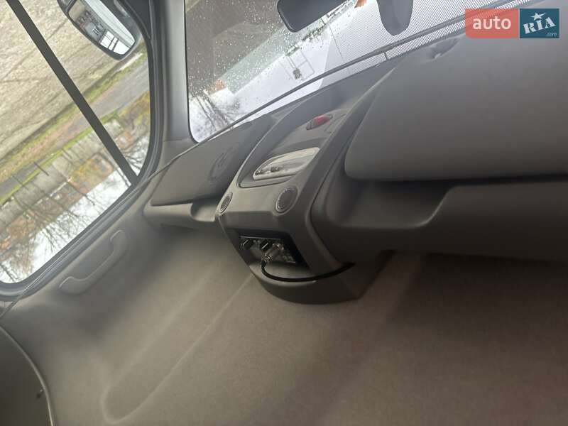 Тентований Renault Master 2018 в Нововолинську