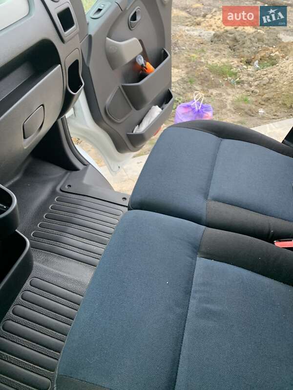 Грузовой фургон Renault Master 2015 в Ровно фото 7 Грузовой фургон Renault Master 2015 в Ровно