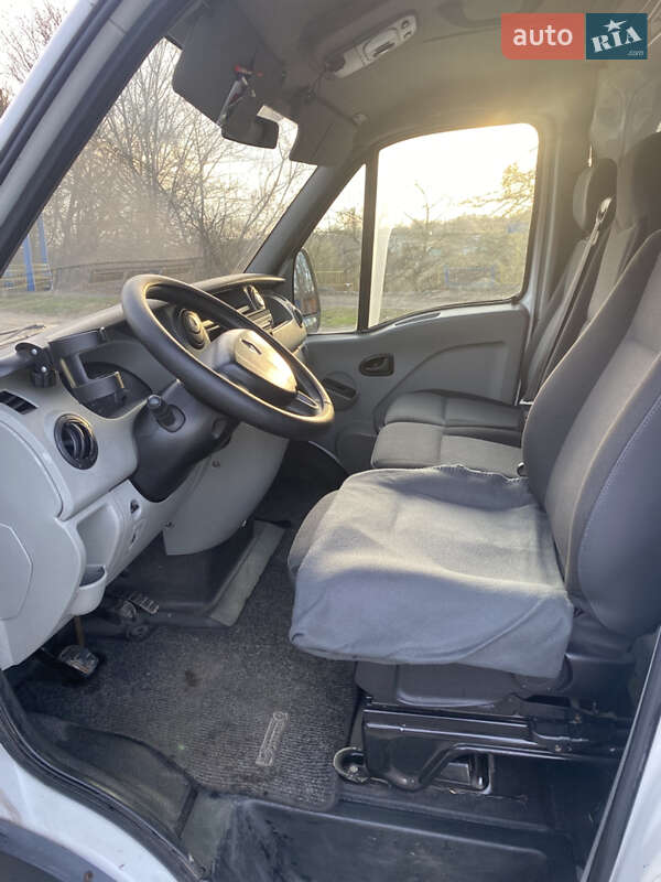 Інші вантажівки Renault Master 2005 в Обухові